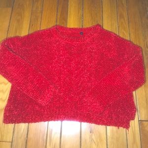 Thick cable-knit cropped crew sweater